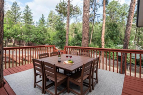 Cozy Townhome with Wildlife Views! 5-min walk to Midtown! Modern Look
